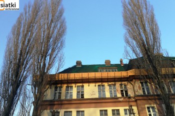 Siatki Wieruszów - Zabezpieczenie przed spadającymi dachówkami – siatka dla terenów Wieruszowa